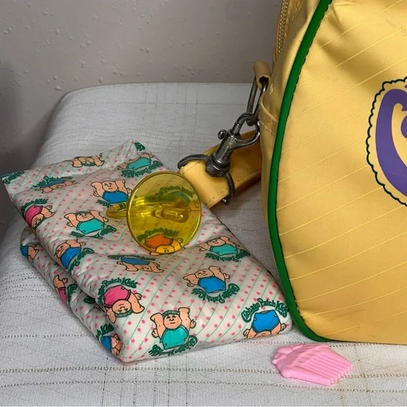 Vintage 1984 Cabbage Patch Kids Shoulder Bag Book Tote Yellow and Green - Picture 3 of 12